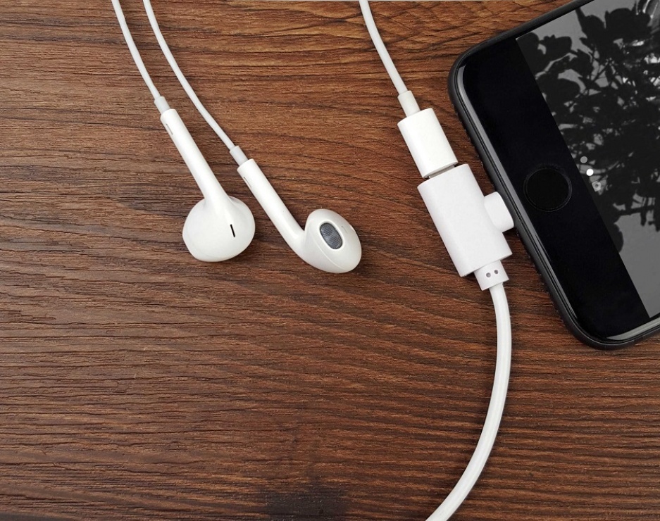 Imagine Cablu USB 2.0 la iPhone Lightning 2 in 1 incarcare + date Alb-2