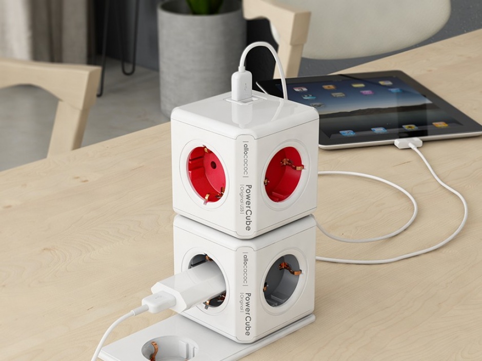 Imagine Prelungitor in forma de cub PowerCube Original 4 prize Schuko si 2 X USB Albastru, Allocacoc-2