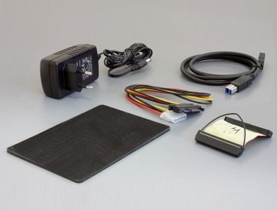 Imagine Adaptor portabil USB 3.0 la SATA III/IDE 40 pin/IDE 44 pin, Delock 61948