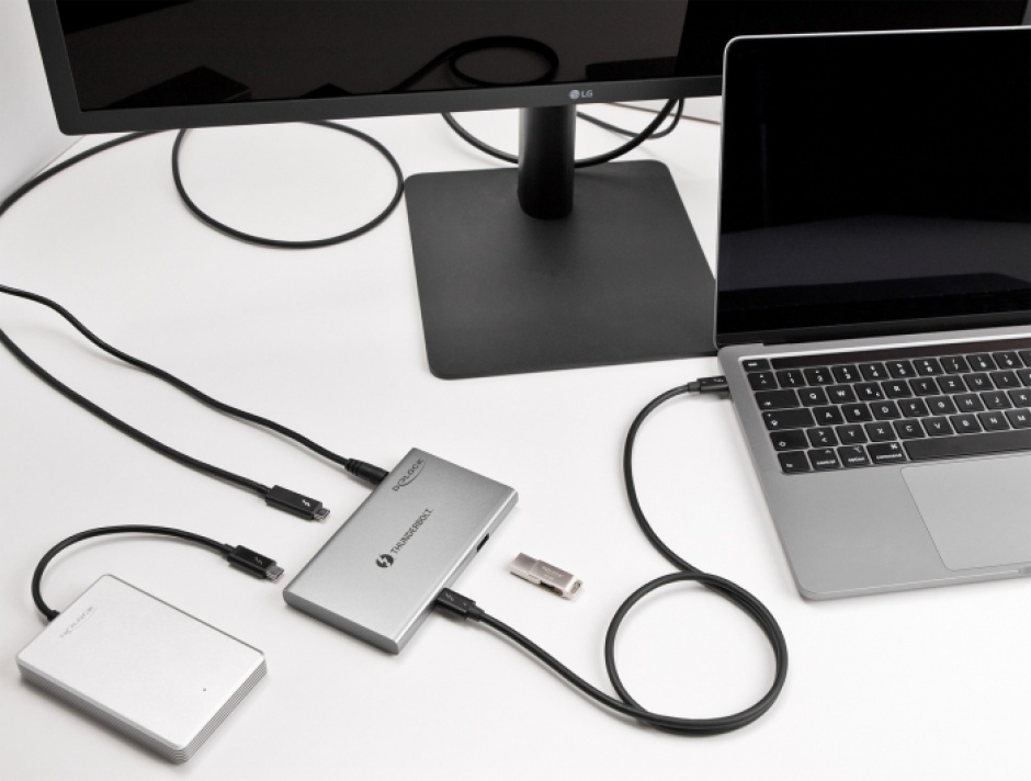 Imagine HUB Thunderbolt 4 (Type C) la 3 x Thunderbolt 4 + 1 x USB 3.2-A Gen2, Delock 64157