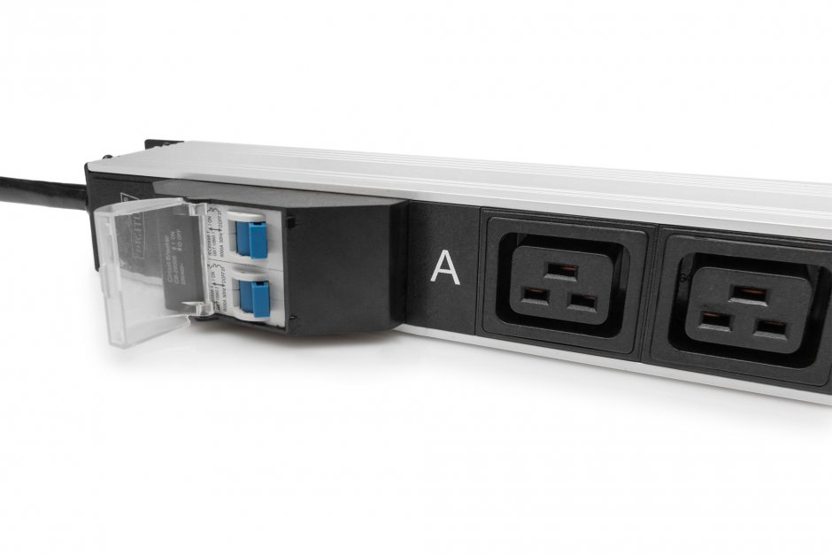 Imagine Prelungitor PDU IEC 60309 32A la 24 x C13 + 4 x C19 3m, Digitus DN-95451