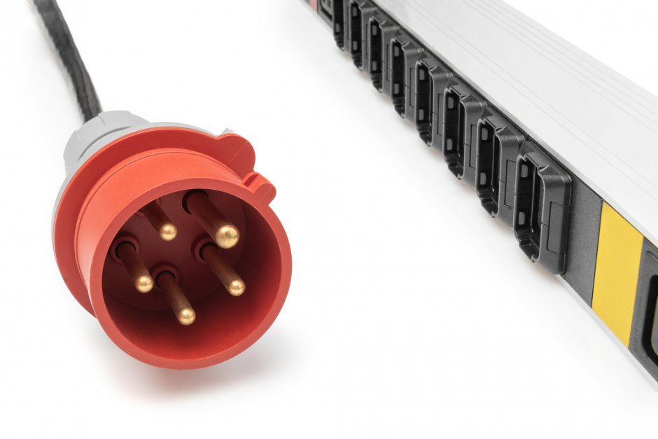 Imagine Prelungitor PDU IEC 60309 16A la 24 x C13 + 3 x C19 3m, Digitus DN-95452