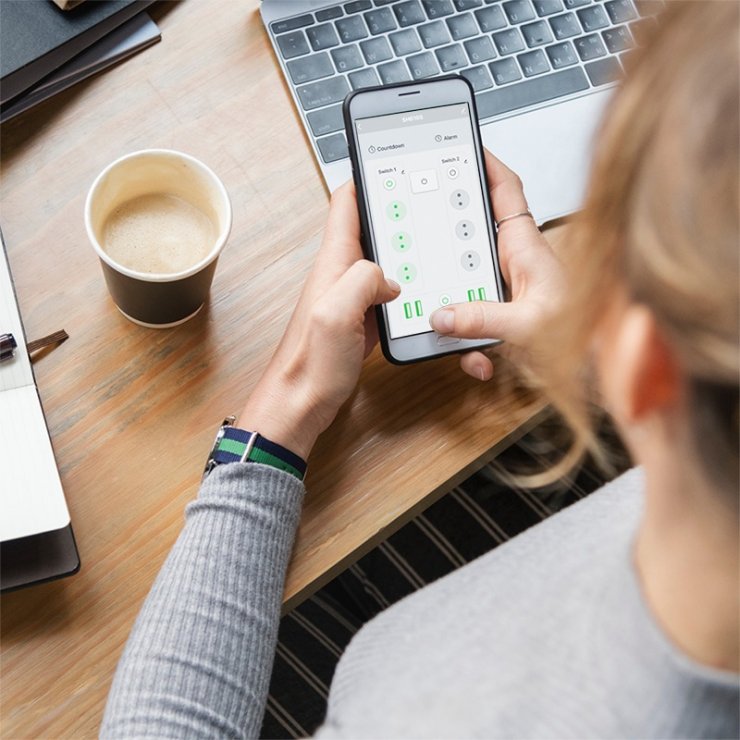 Imagine Prelungitor smart Wifi cu 6 x Schuko + 4 x USB-A 1.8m Alb, Logilink SH0105