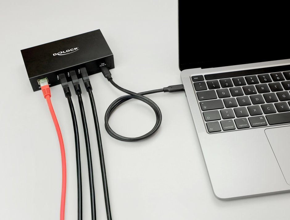 Imagine HUB carcasa metalica 3 x USB 5 Gbps + RJ45 Gigabit LAN PoE++ si 1.5 kV Isolation, Delock 64336