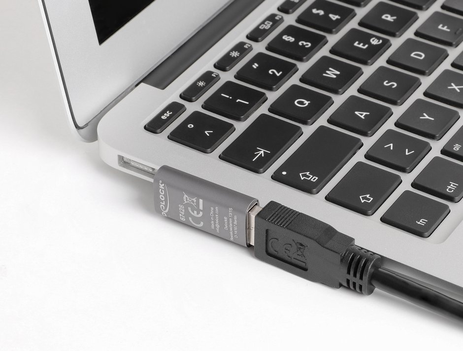 Imagine Adaptor USB-A 10 Gbps 60W unghi 90 grade T-M Aluminiu, Delock 67428