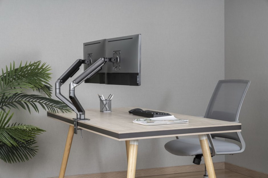 Imagine Suport 2 x monitor max 17-32" montare masa, Gembird MA-DA2-05